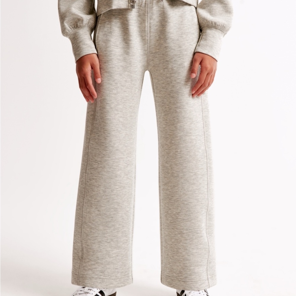 Women's Gray Wide-Leg Pants